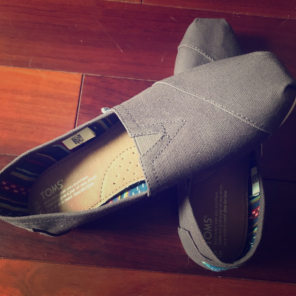 Gray TOMS canvas shoes